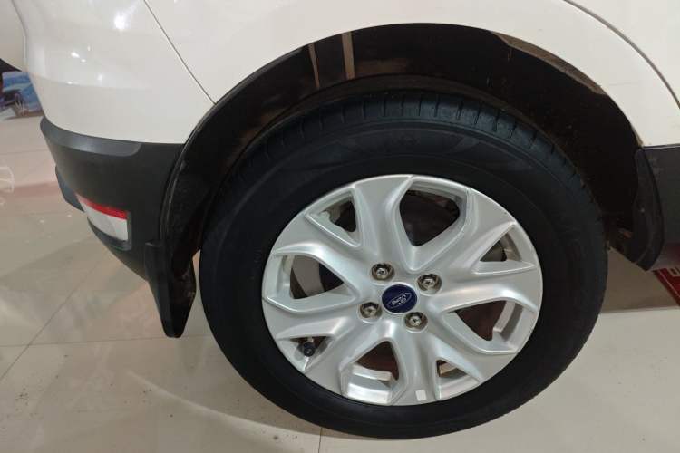 Used Ford EcoSport 2017 1.5L Automatic Trend Model Right Rear Wheel Hub