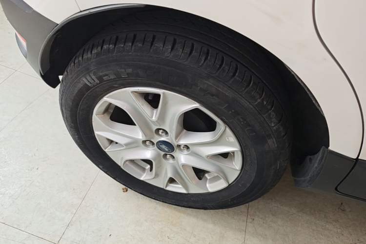 Used Ford EcoSport 2017 1.5L Automatic Trend Model Right Rear Wheel Hub