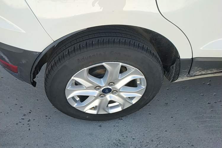 Used Ford EcoSport 2017 1.5L Automatic Trend Model Right Rear Wheel Hub