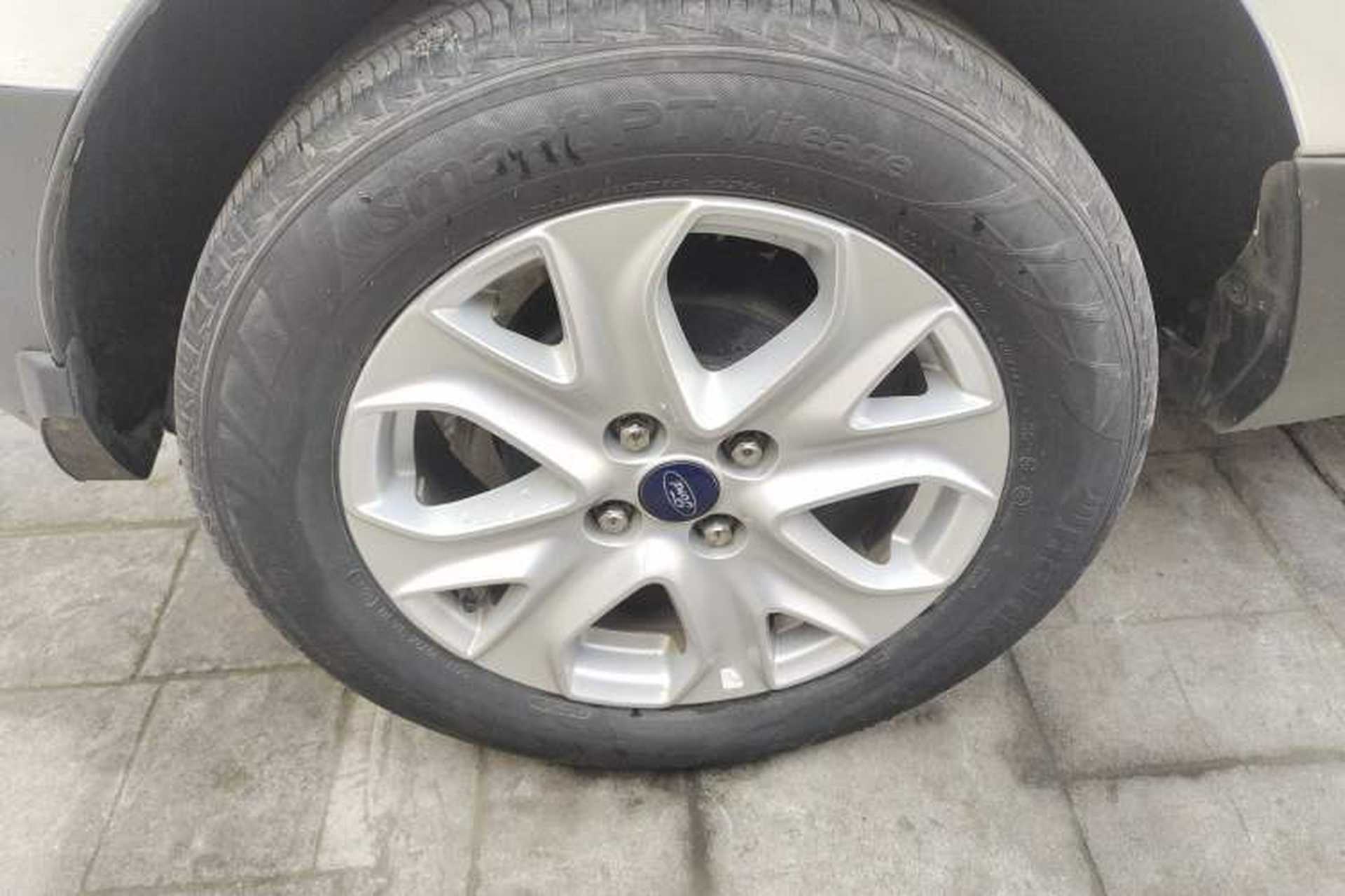 Used Ford EcoSport 2017 1.5L Automatic Trend Model Right Rear Wheel Hub