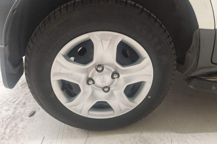 Used Ford EcoSport 2017 1.5L Manual Comfort Model Right Rear Wheel Hub