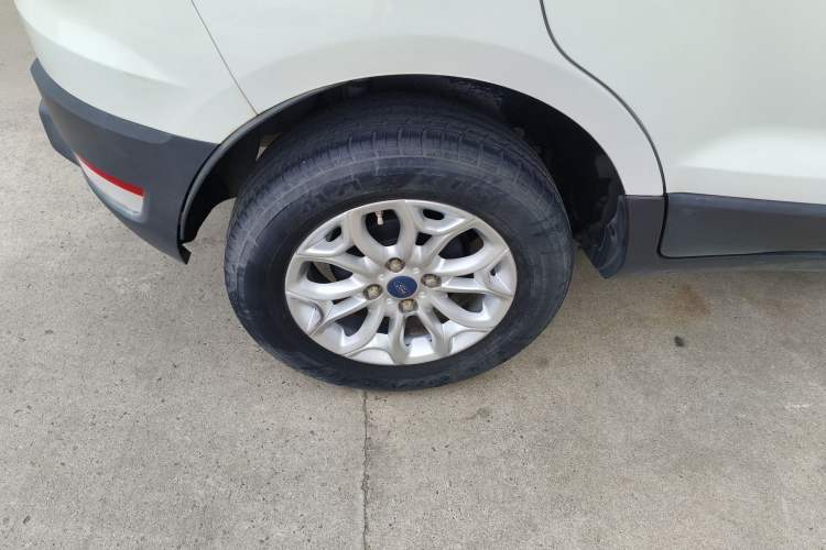 Used Ford EcoSport 2017 1.5L Manual Comfort Model Right Rear Wheel Hub