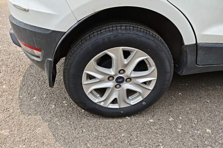 Used Ford EcoSport 2017 1.5L Automatic Trend Model Right Rear Wheel Hub