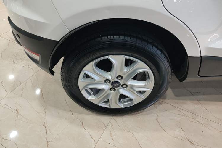 Used Ford EcoSport 2017 1.5L Automatic Trend Model Right Rear Wheel Hub