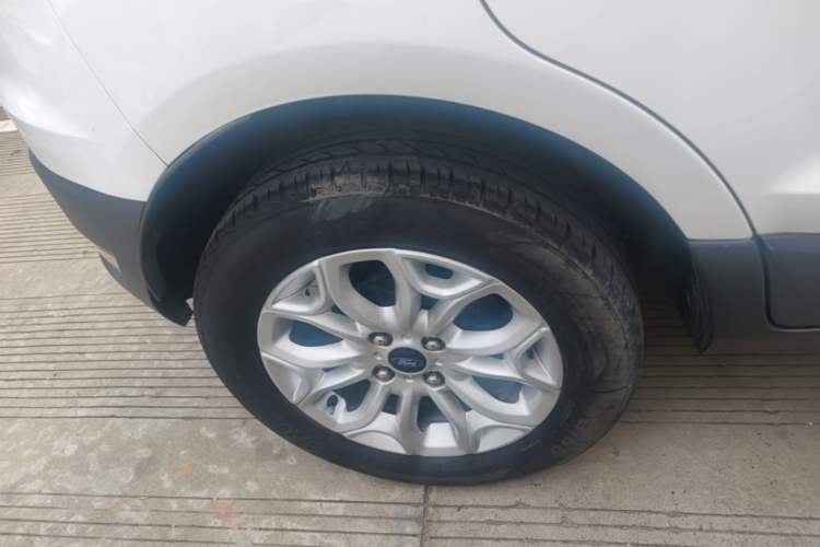 Used Ford EcoSport 2017 1.5L Automatic Prestige Model Right Rear Wheel Hub