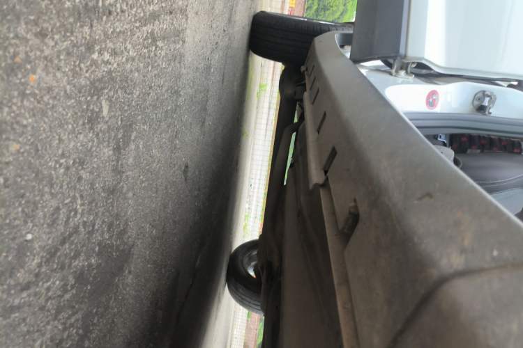 Used Ford EcoSport 2017 1.5L Manual Fashion Model Right Side Sill