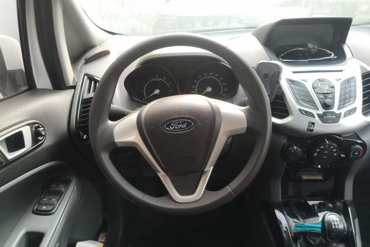 Used Ford EcoSport 2017 1.5L Manual Fashion Model Steering Wheel
