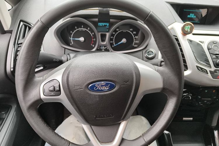Used Ford EcoSport 2017 1.5L Manual Luxury Model Steering Wheel