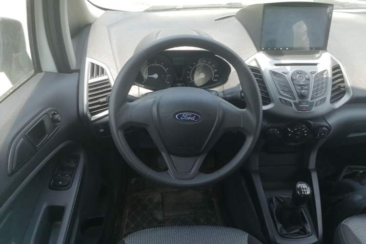Used Ford EcoSport 2017 1.5L Manual Comfort Model Steering Wheel