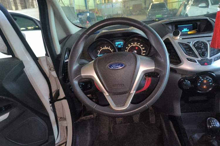 Used Ford EcoSport 2017 1.5L Manual Fashion Model Steering Wheel