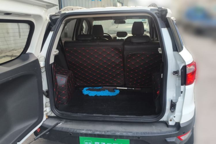 Used Ford EcoSport 2017 1.5L Manual Fashion Model Trunk