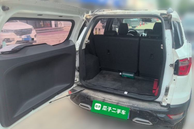 Used Ford EcoSport 2017 1.5L Automatic Trend Model Trunk