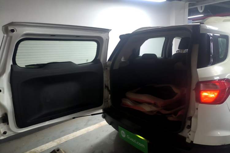 Used Ford EcoSport 2017 1.5L Manual Comfort Model Trunk
