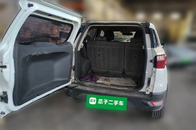 Used Ford EcoSport 2017 1.5L Manual Fashion Model Trunk