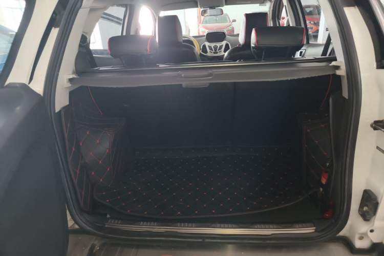 Used Ford EcoSport 2017 1.5L Automatic Trend Model Trunk