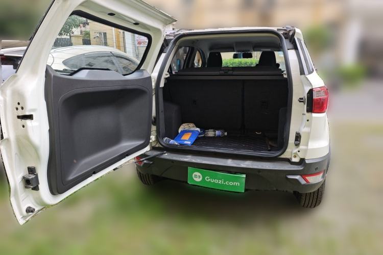 Used Ford EcoSport 2017 1.5L Automatic Trend Model Trunk