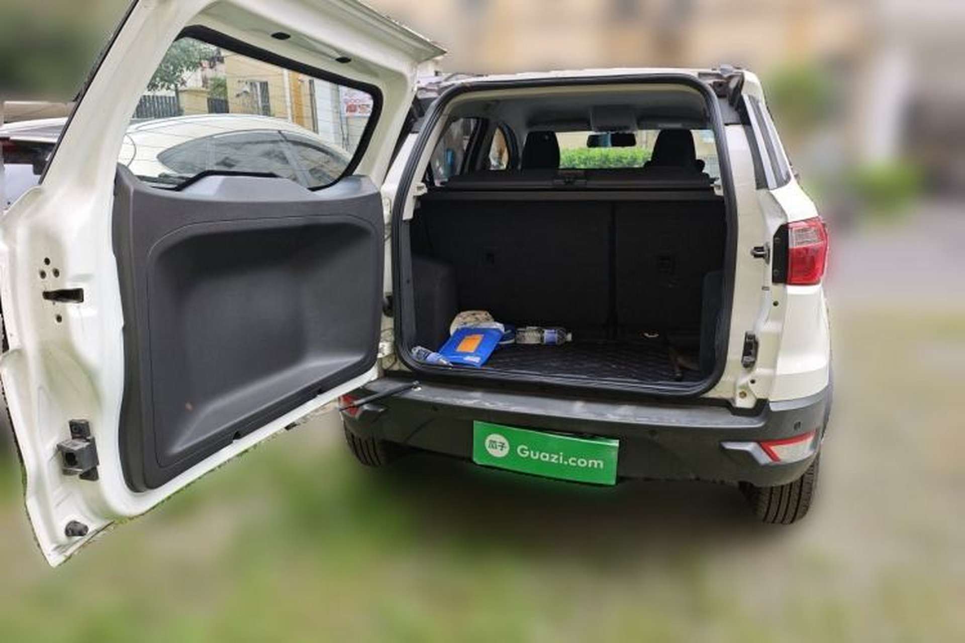 Used Ford EcoSport 2017 1.5L Automatic Trend Model Trunk