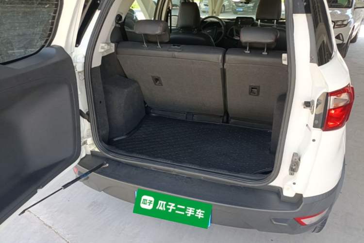 Used Ford EcoSport 2017 1.5L Manual Comfort Model Trunk