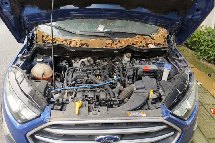 Used Ford EcoSport 2018 1.5L Automatic Platinum Wing Model Engine Bay