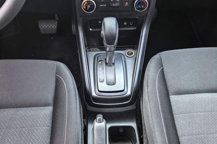 Used Ford EcoSport 2018 1.5L Automatic Elite Edition Gear Lever
