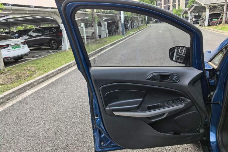 Used Ford EcoSport 2018 1.5L Automatic Elite Edition Interior 1