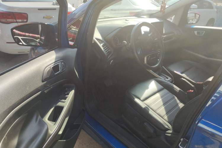 Used Ford EcoSport 2018 EcoBoost 125 Automatic Luxury Edition Interior 2