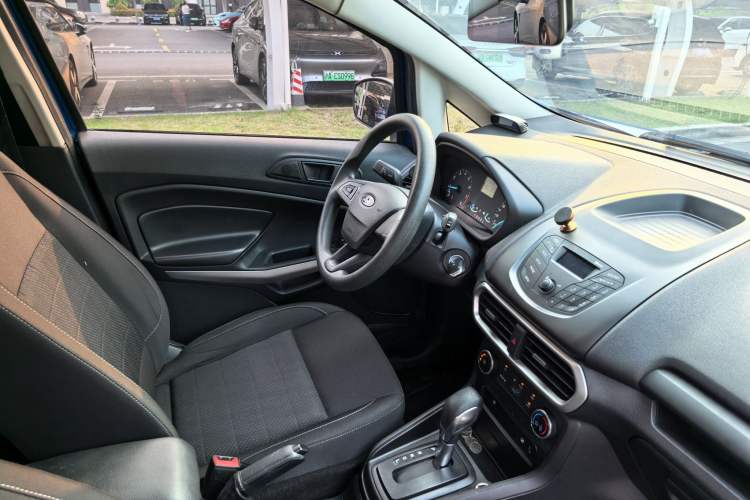 Used Ford EcoSport 2018 1.5L Automatic Elite Edition Interior 9