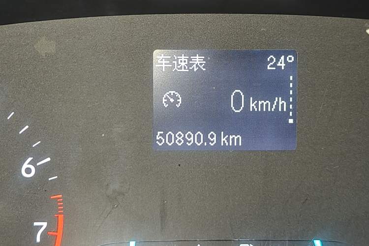 Used Ford EcoSport 2018 1.5L Automatic Platinum Wing Model Odometer Close Up
