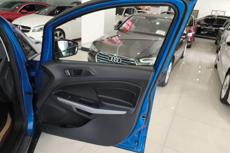 Used Ford EcoSport 2018 1.5L Automatic Elite Edition Right Front Door Interior