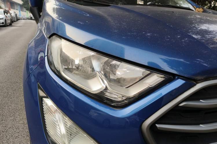 Used Ford EcoSport 2018 1.5L Automatic Platinum Wing Model Right Front Headlight