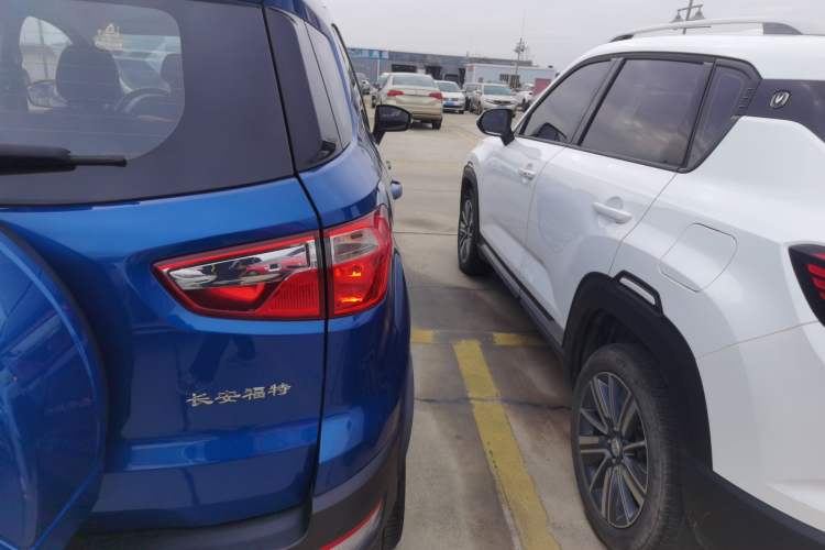 Used Ford EcoSport 2018 1.5L Automatic Platinum Wing Model Right Rear Taillight
