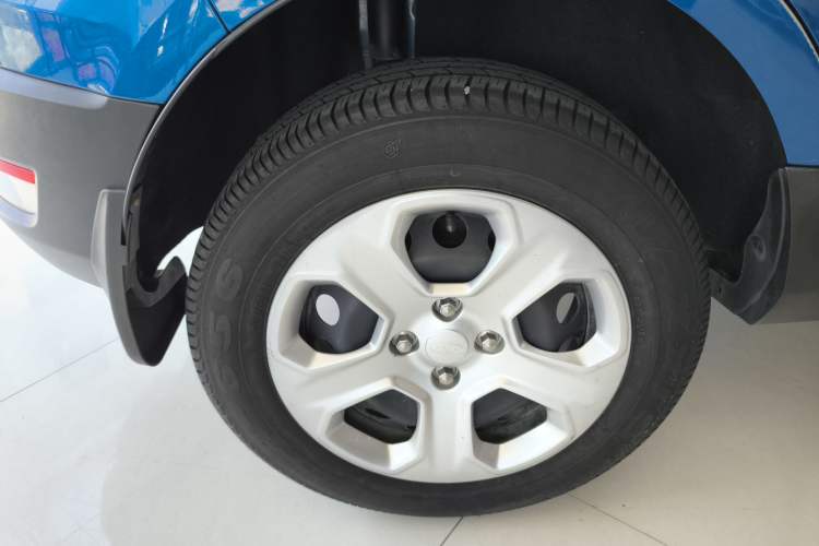Used Ford EcoSport 2018 1.5L Automatic Elite Edition Right Rear Wheel Hub