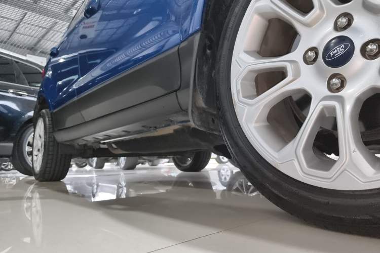 Used Ford EcoSport 2018 1.5L Automatic Platinum Wing Model Right Side Sill
