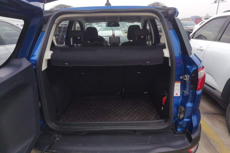 Used Ford EcoSport 2018 1.5L Automatic Platinum Wing Model Trunk