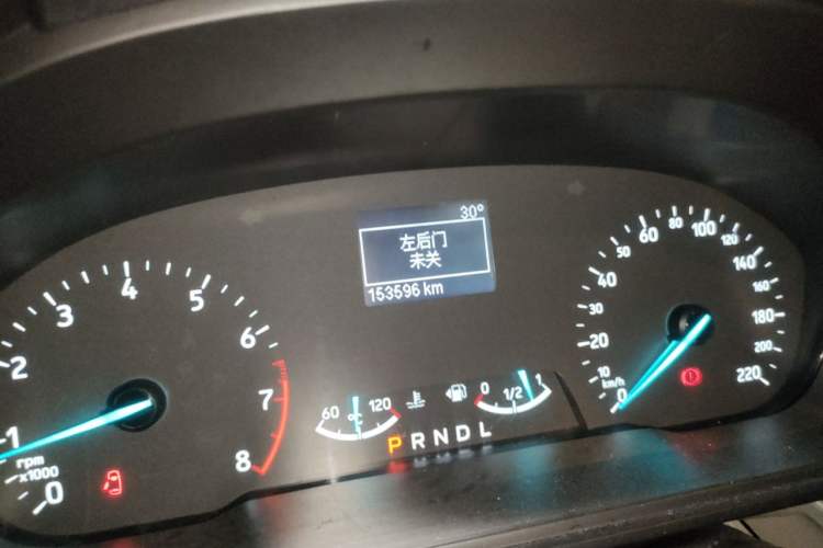 Used Ford EcoSport 2018 1.5L Automatic Platinum Wing Model Odometer Close Up