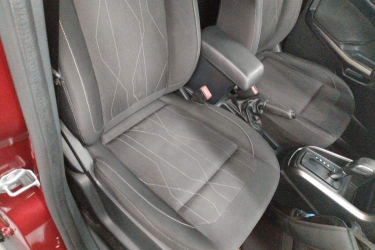 Used Ford EcoSport 2018 1.5L Automatic Platinum Wing Model Right Front Seat