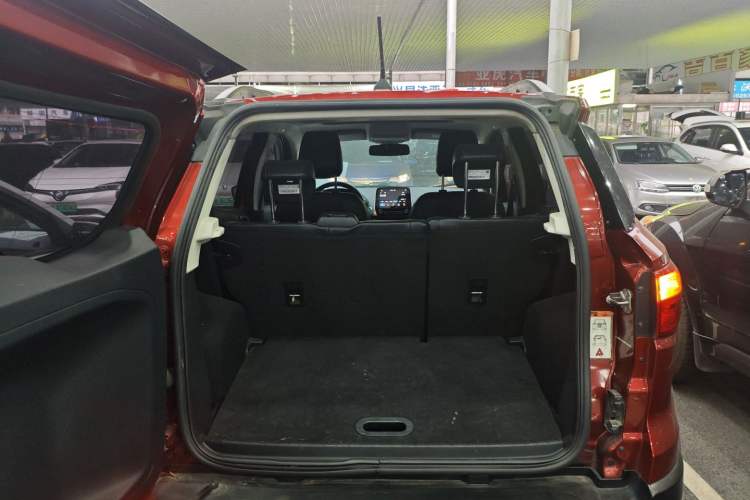 Used Ford EcoSport 2018 2.0L Automatic 4x4 Prestige Trim Trunk