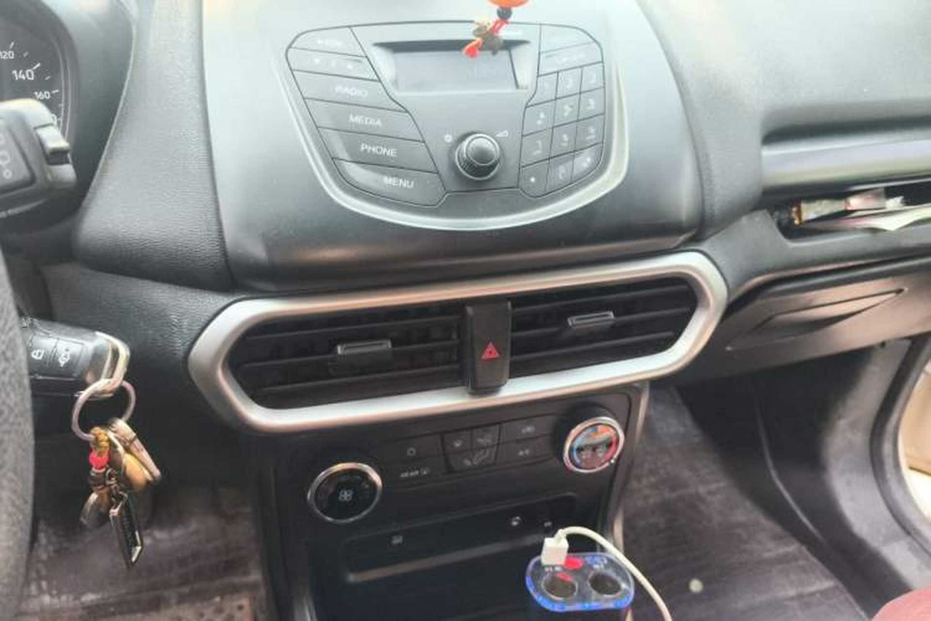 Used Ford EcoSport 2018 1.5L Manual Jingyi Model Audio And AC Panel