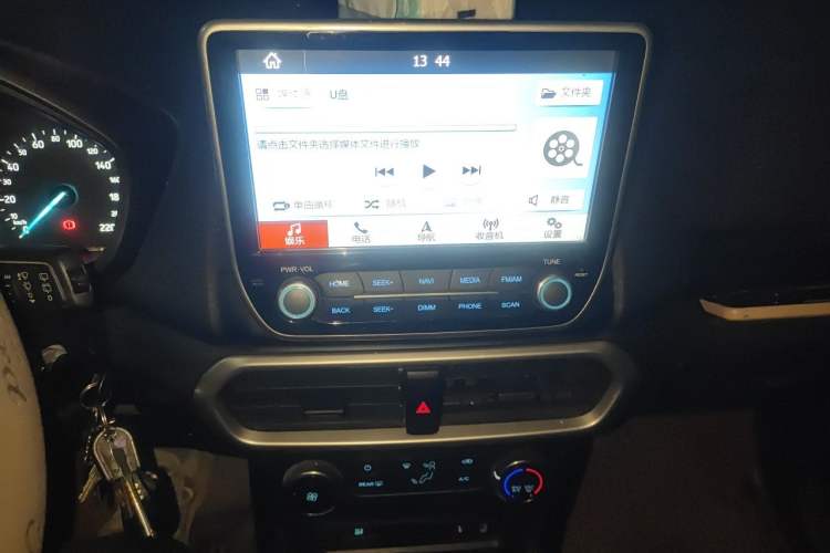 Used Ford EcoSport 2018 1.5L Automatic Elite Edition Audio And AC Panel