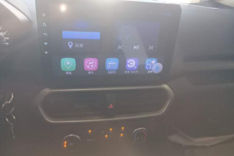 Used Ford EcoSport 2018 1.5L Automatic Elite Edition Audio And AC Panel