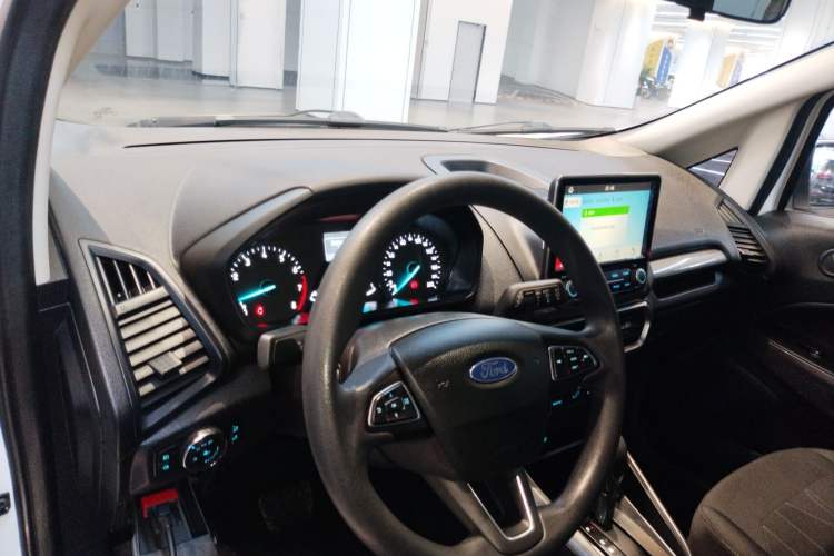 Used Ford EcoSport 2018 Revised 1.5L Automatic Platinum Wing Edition Center Console