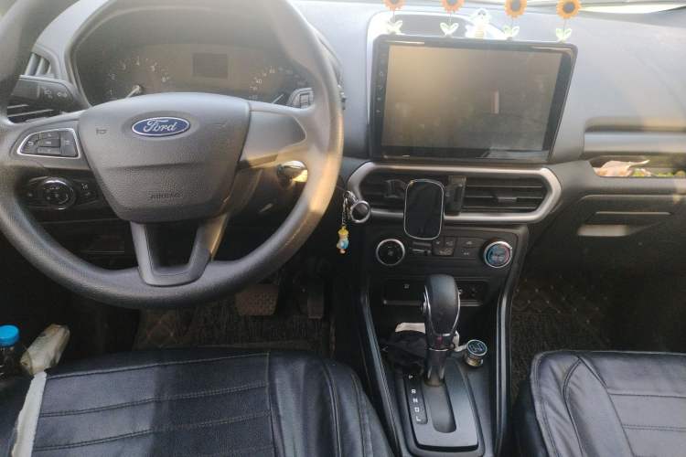 Used Ford EcoSport 2018 1.5L Automatic Elite Edition Center Console