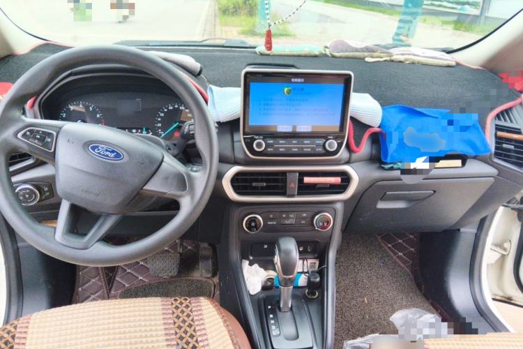 Used Ford EcoSport 2018 1.5L Automatic Elite Edition Center Console