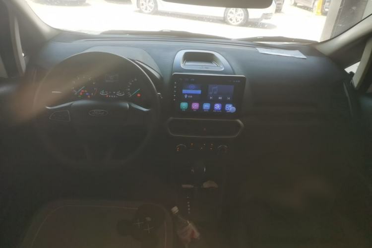 Used Ford EcoSport 2018 1.5L Automatic Elite Edition Center Console