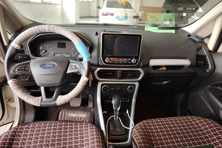 Used Ford EcoSport 2018 1.5L Automatic Elite Edition Center Console