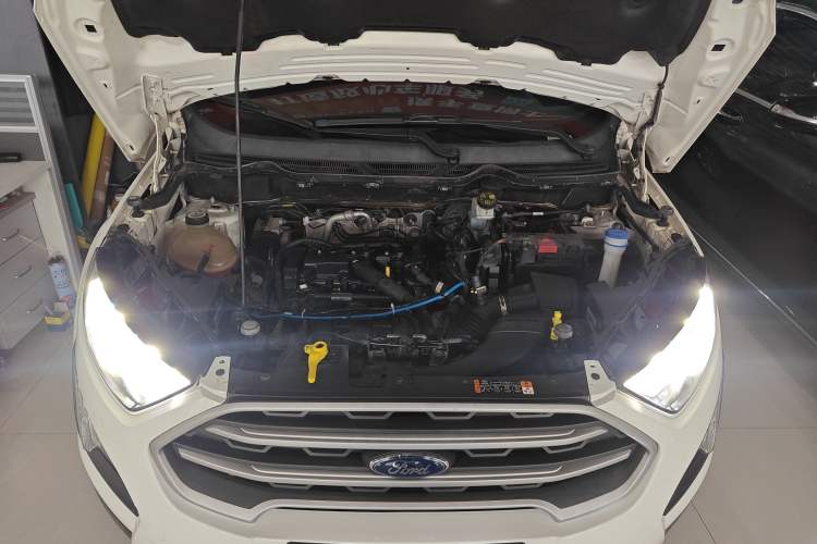 Used Ford EcoSport 2018 1.5L Automatic Platinum Wing Model Engine Bay