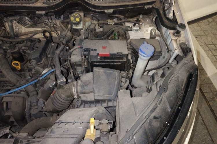 Used Ford EcoSport 2018 1.5L Automatic Platinum Wing Model Engine Bay Left