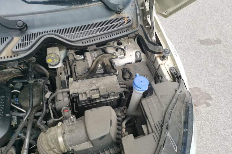 Used Ford EcoSport 2018 2.0L Automatic 4x4 Prestige Trim Engine Bay Left