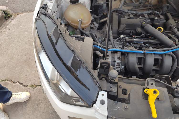 Used Ford EcoSport 2018 1.5L Automatic Platinum Wing Model Engine Bay Right