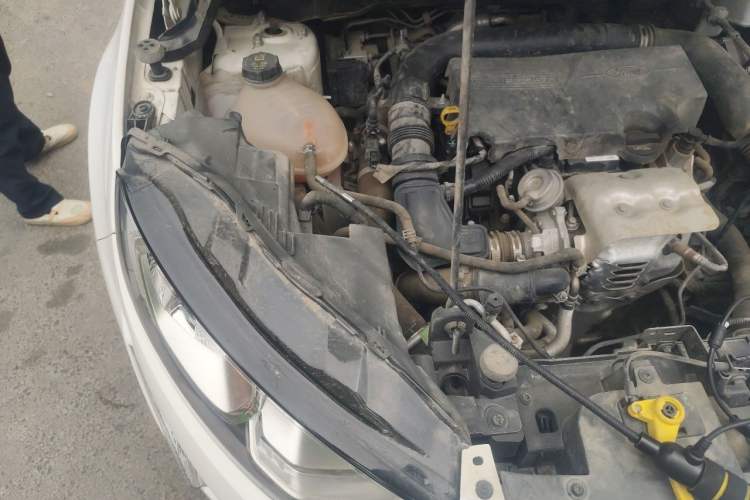 Used Ford EcoSport 2018 EcoBoost 125 Automatic Luxury Edition Engine Bay Right